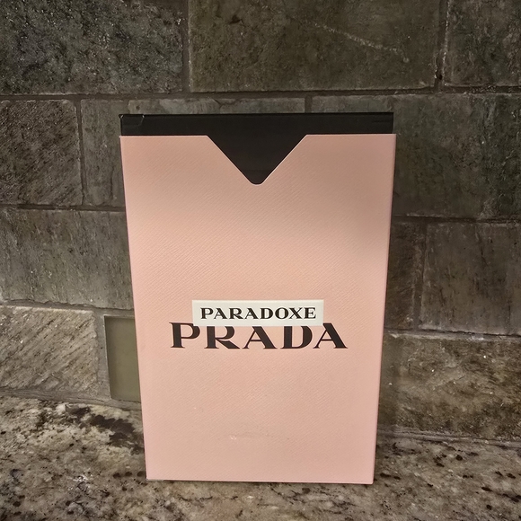 Prada Paradoxe Perfumes - Picture 4 of 10
